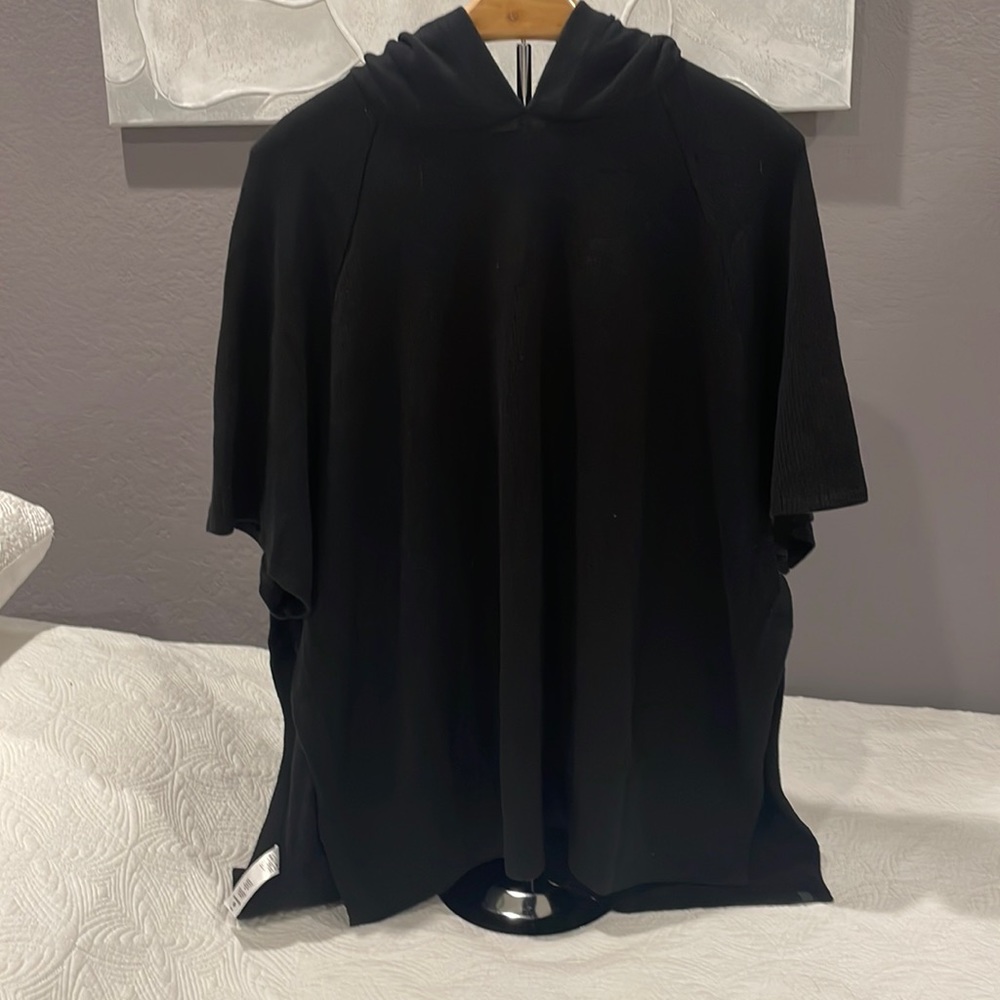 Lululemon poncho